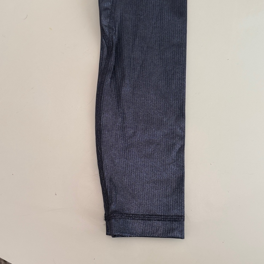 New with tags Lululemon Align Ribbed high rise pant 25 inch with shine - Picture 3 of 6